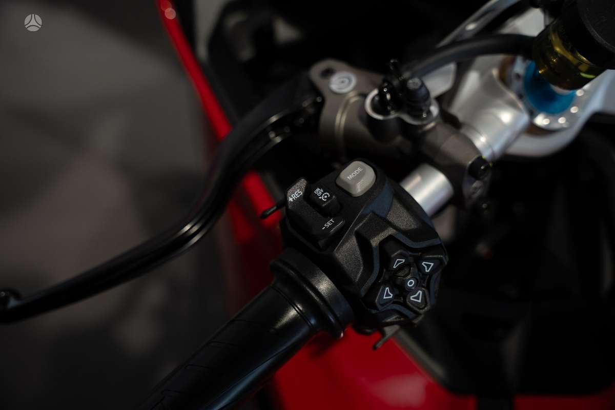 Ducati Panigale 890cc, спортбайки / superbikes