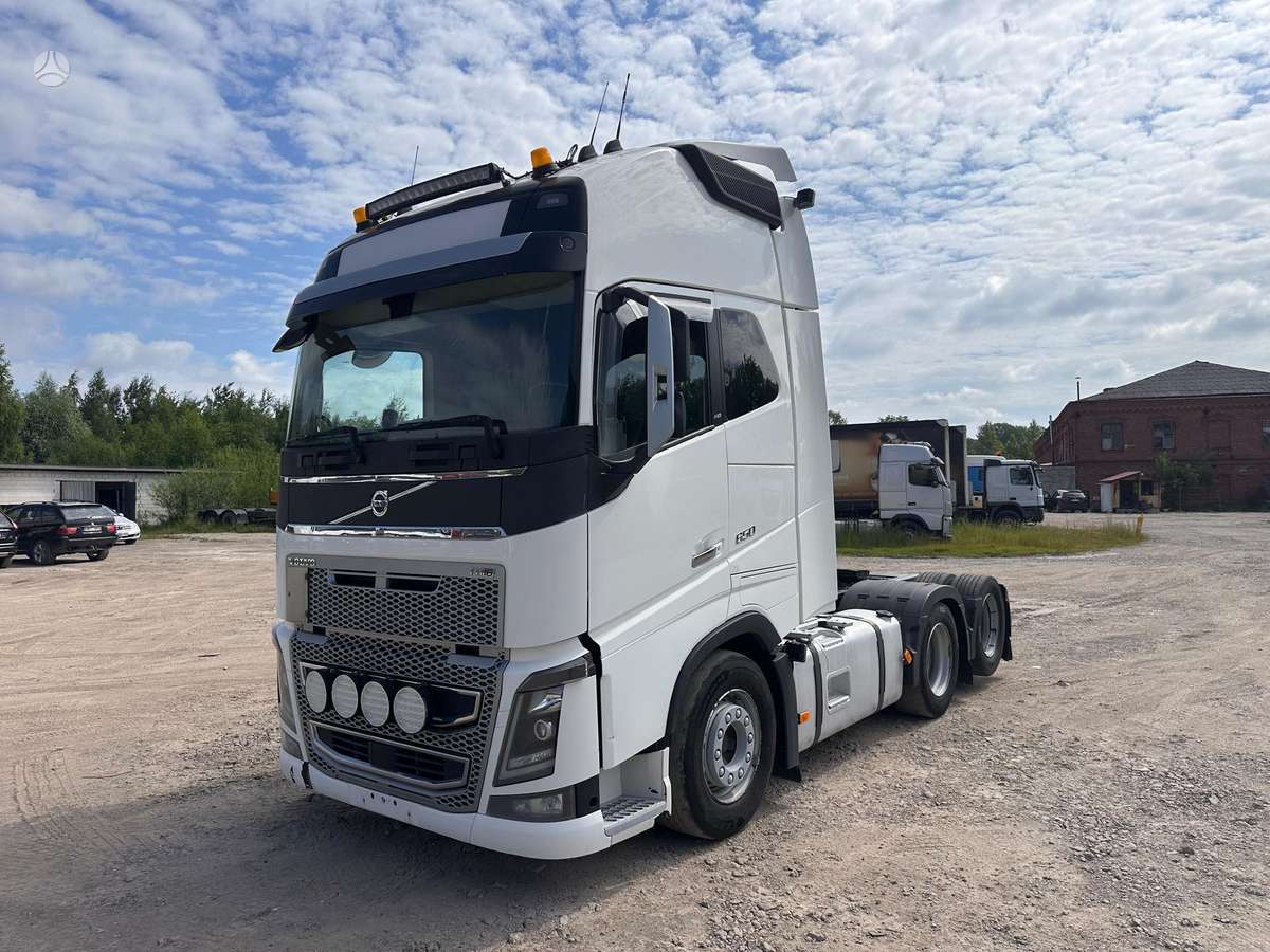 Volvo FH XL 650, 6×2, double sleeper