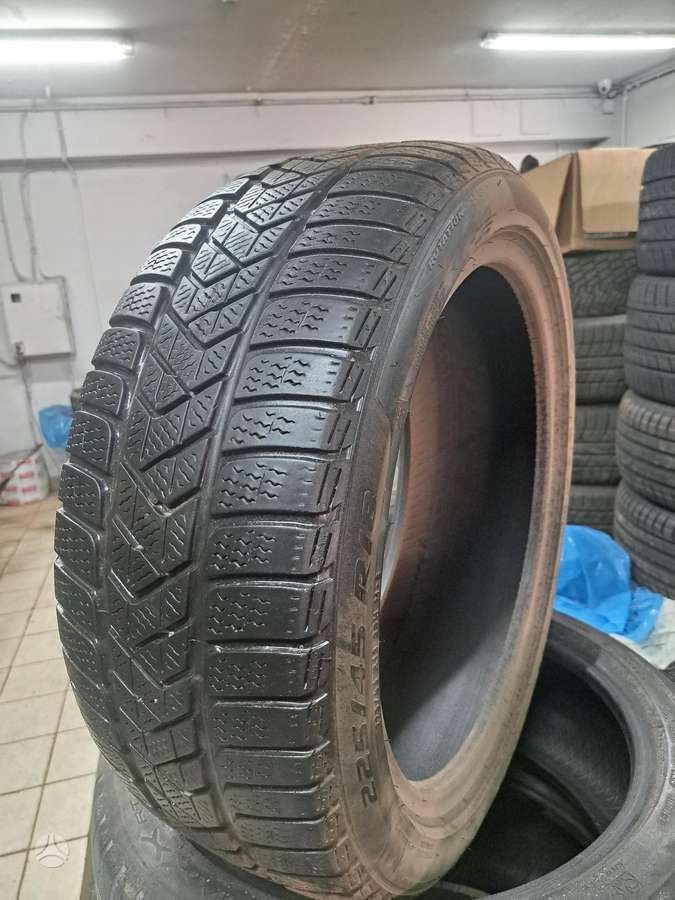Pirelli SottoZero 3, winter 225/45 R18