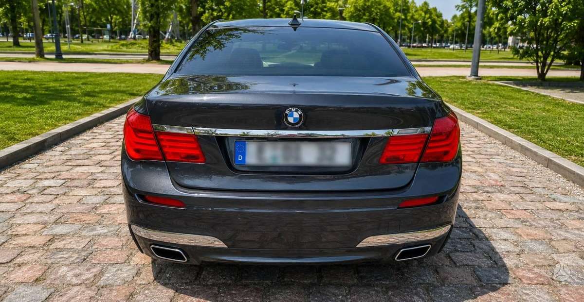 BMW 740, 3.0 l., Седан