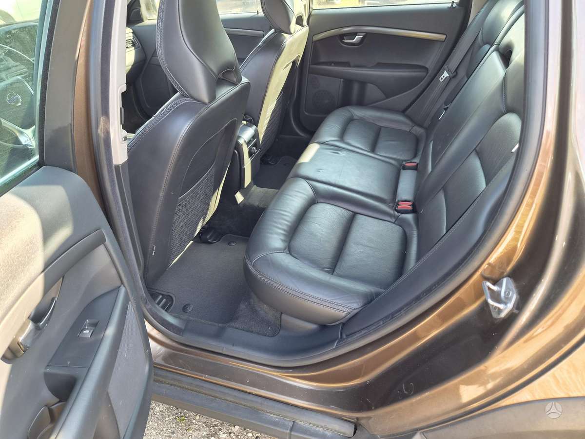 Volvo XC70, 2.4 l., Универсал