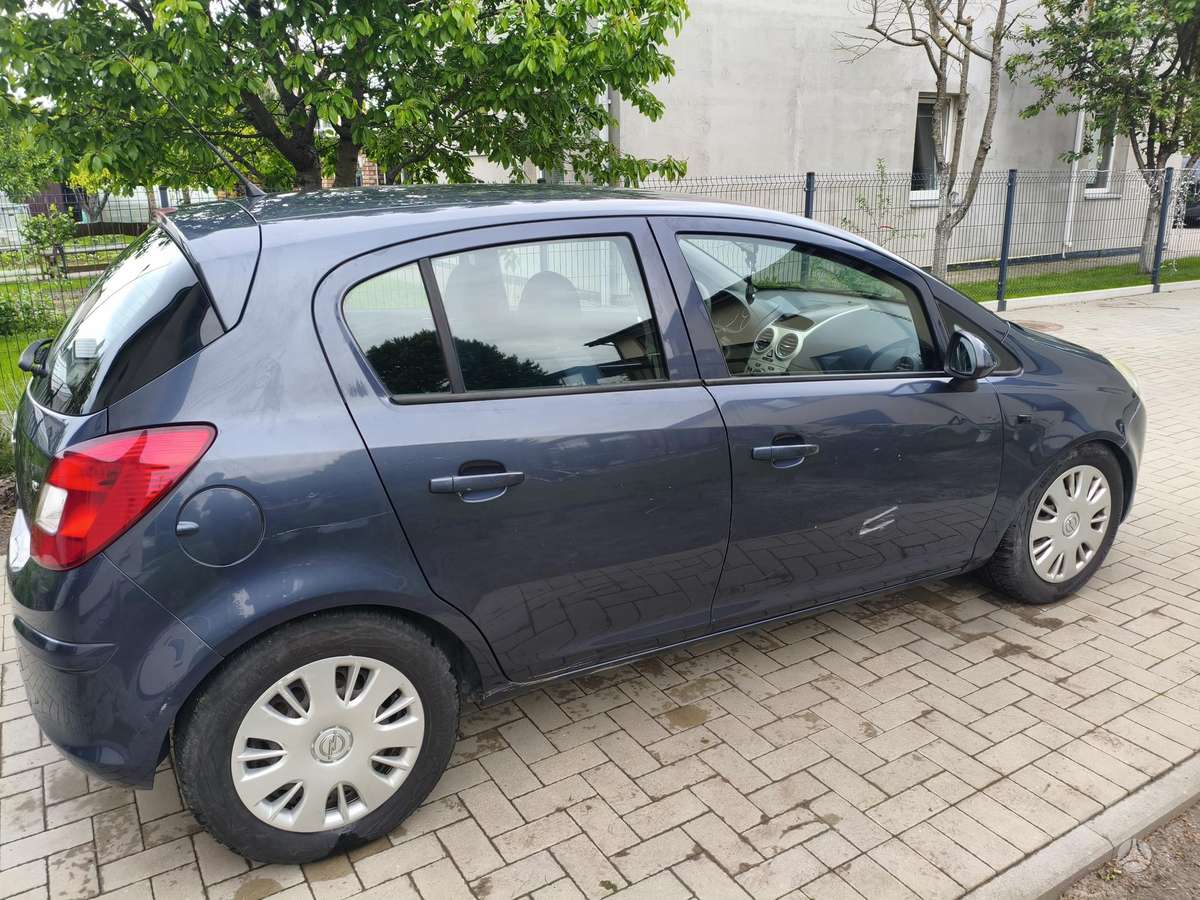 Opel Corsa, 1.2 l., hatchback