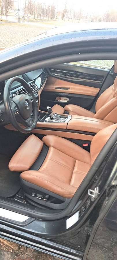 BMW 740, 3.0 l., Седан