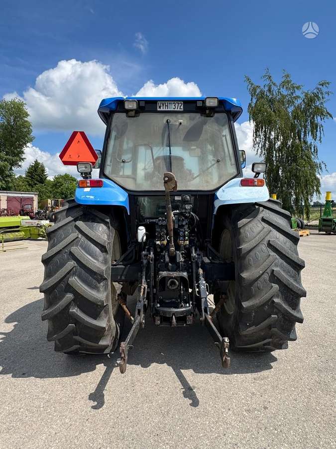 New Holland TM140, traktoriai