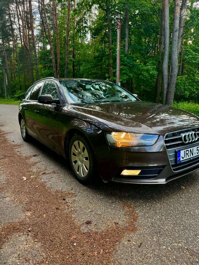 Audi A4, 2.0 l., Универсал