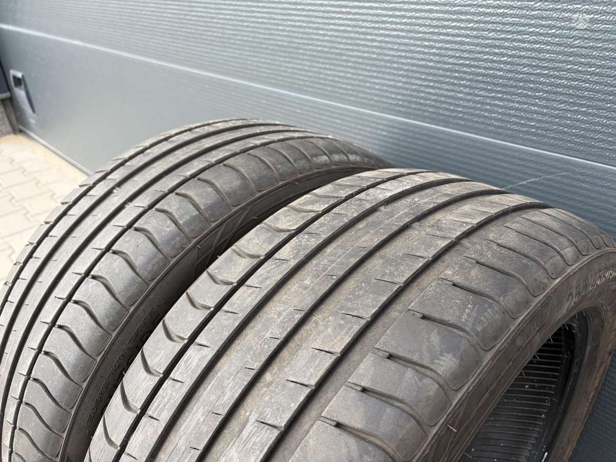Goodyear Eagle F1, летние 255/45 R19