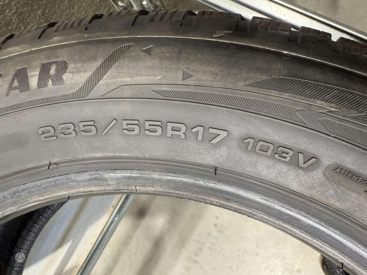 Goodyear Ultragrip performance3//2024m, winter 235/55 R17
