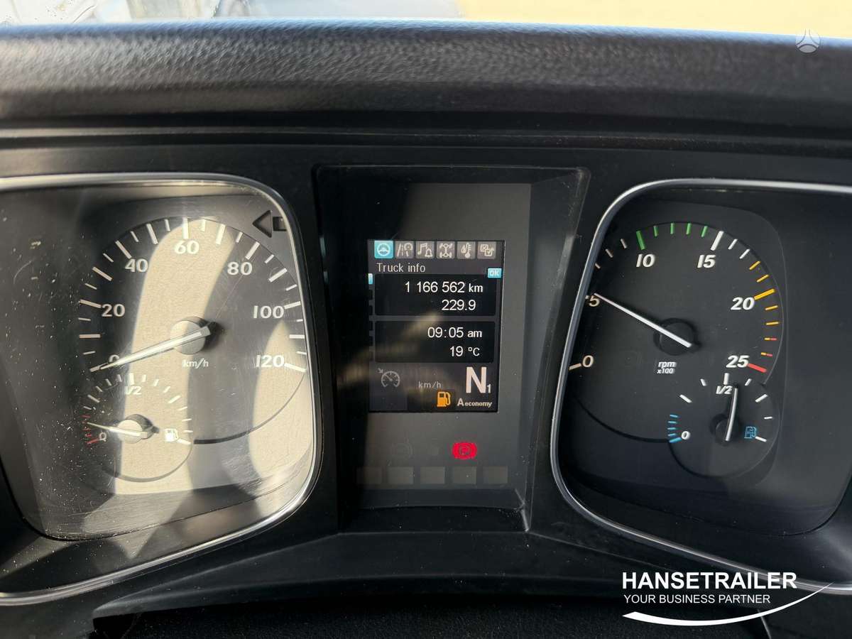 Mercedes-Benz Actros 1845 LS, double sleeper