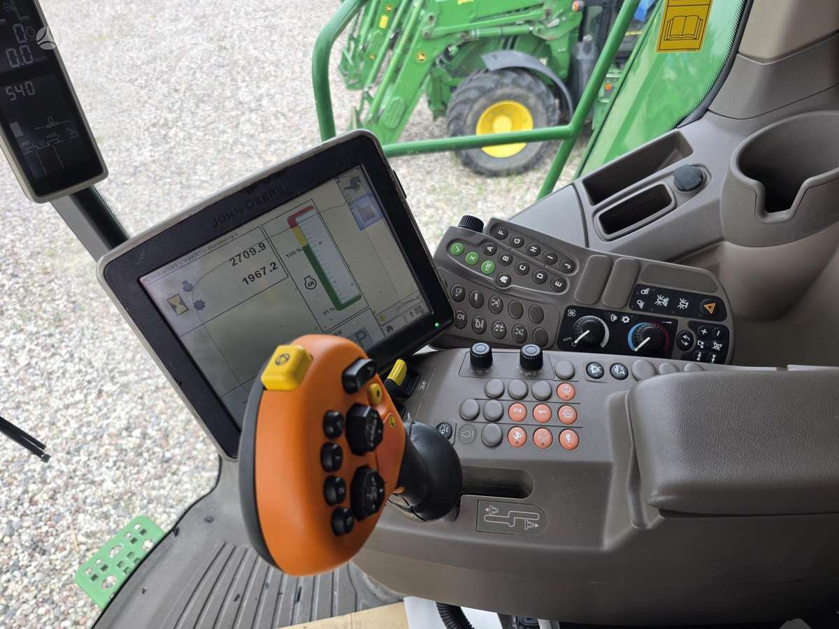 John Deere S680, kombaini