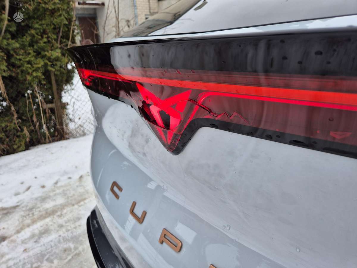 Cupra Tavascan