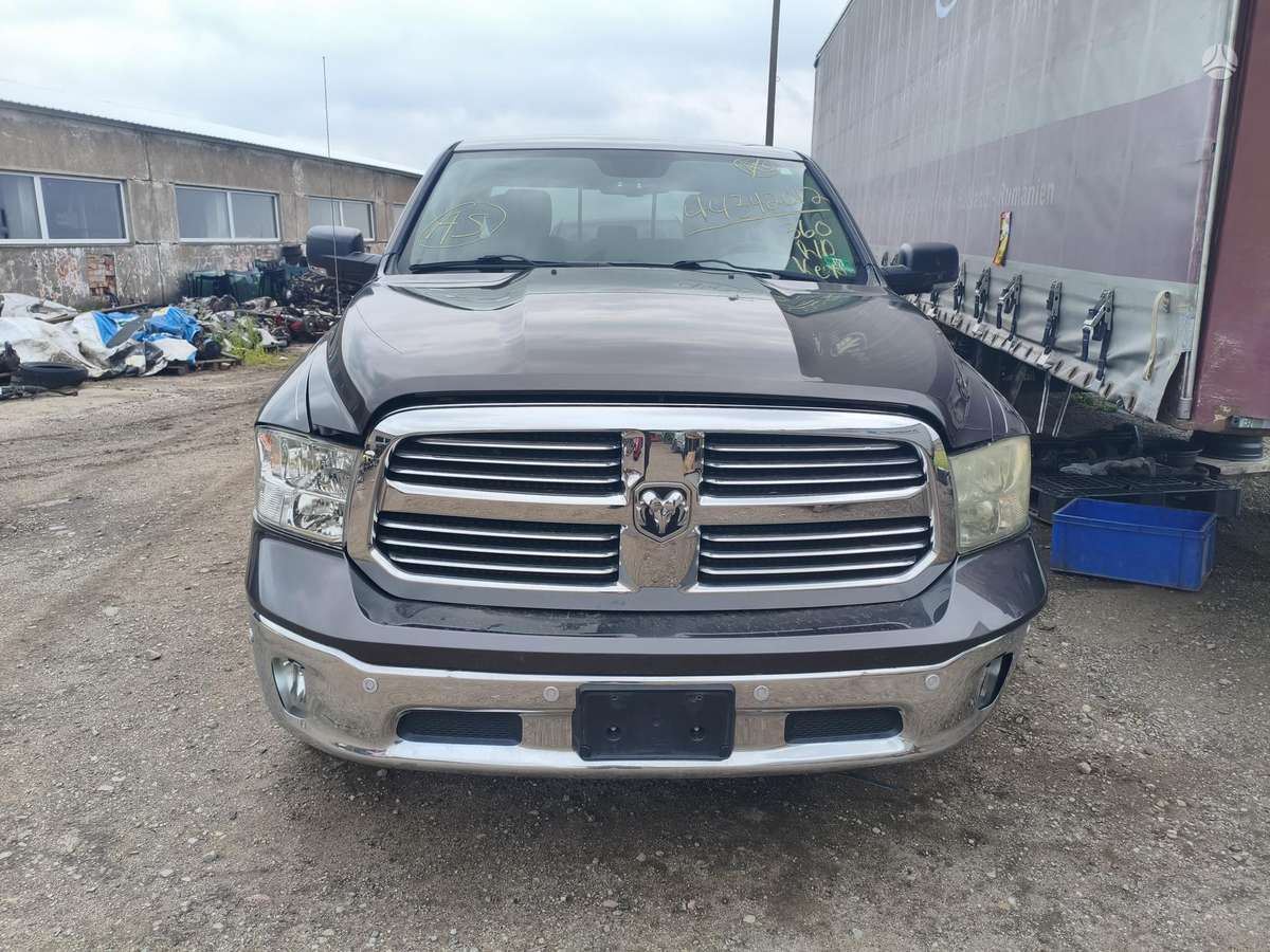 Dodge Ram dalimis. Model ram 1500 ds engine 5 7b ezh transmission auto db