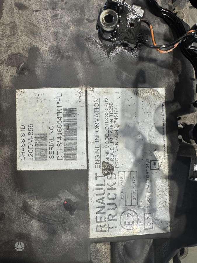 Renault D Wide D13, trucks