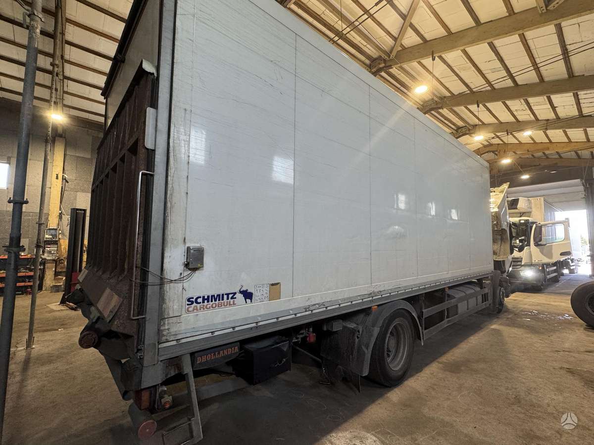Renault D Wide D13, kravas automašīnas