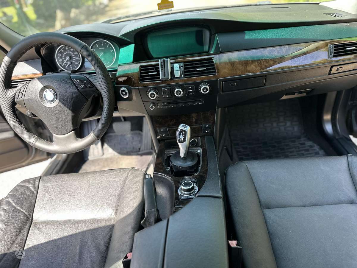 BMW 535, 3.0 l., Седан