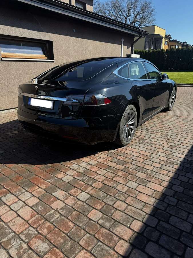 Tesla Model S, 75 kWh, hečbekas