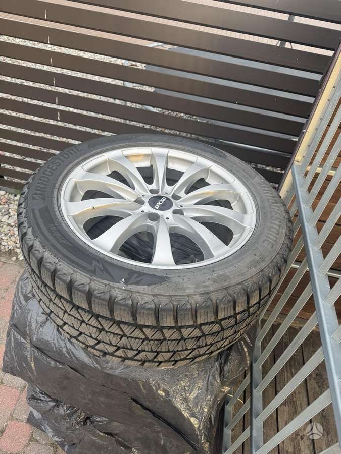 Tesla Model S - 11