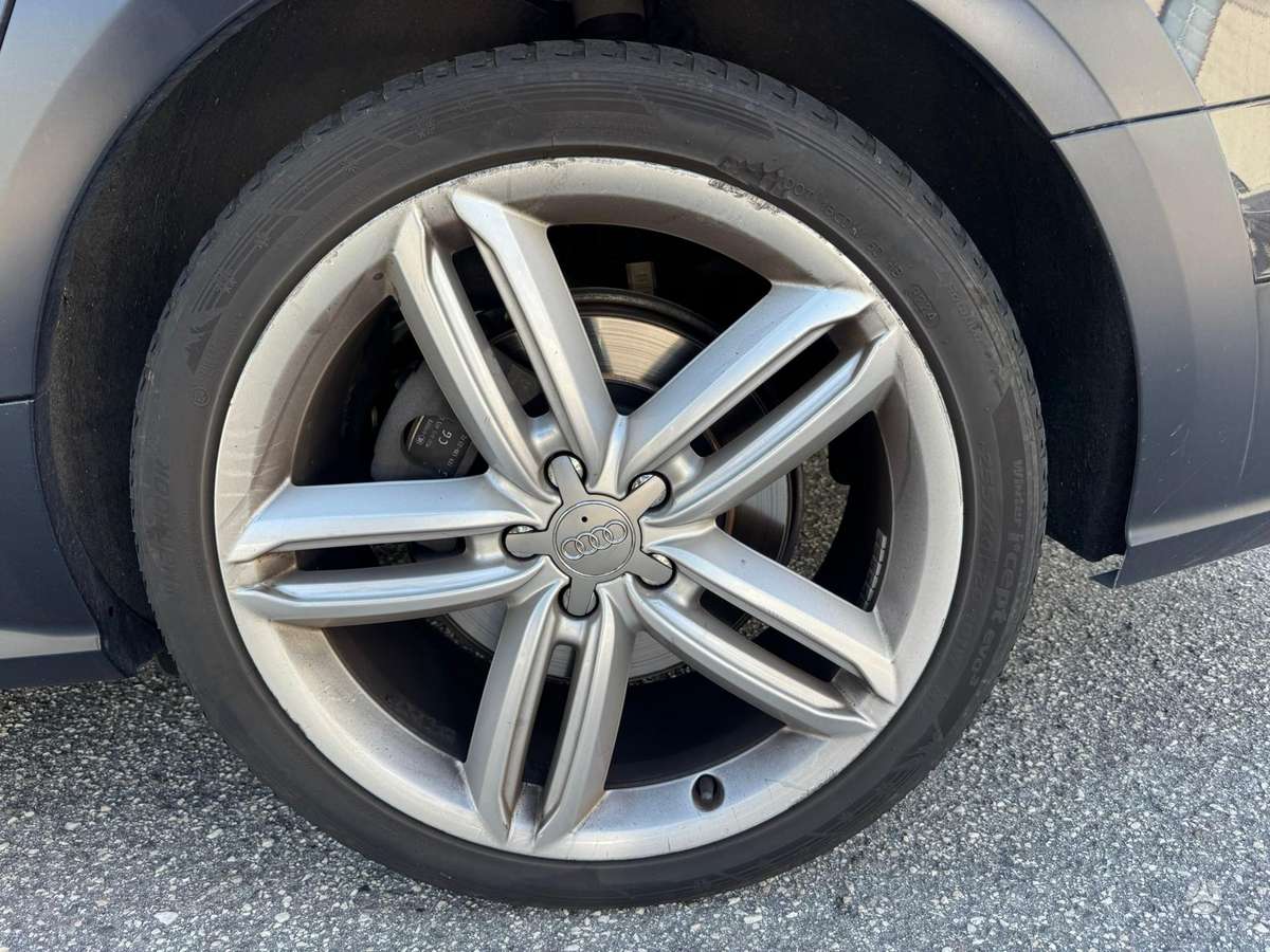 Audi A6 allroad, 3.0 l., wagon