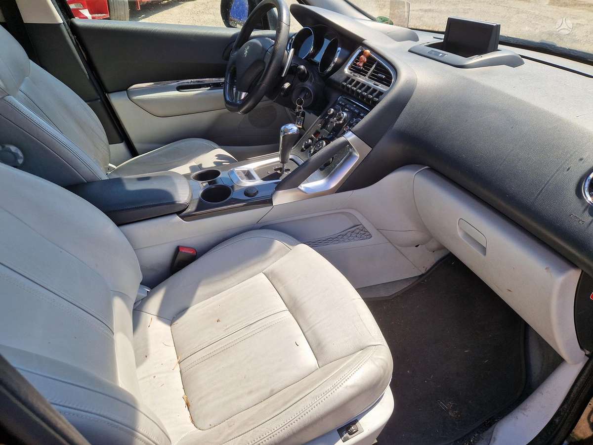 Peugeot 3008 - 8