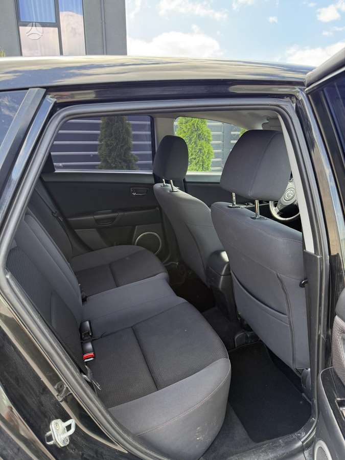 Mazda 3, 1.6 l., Хэтчбек