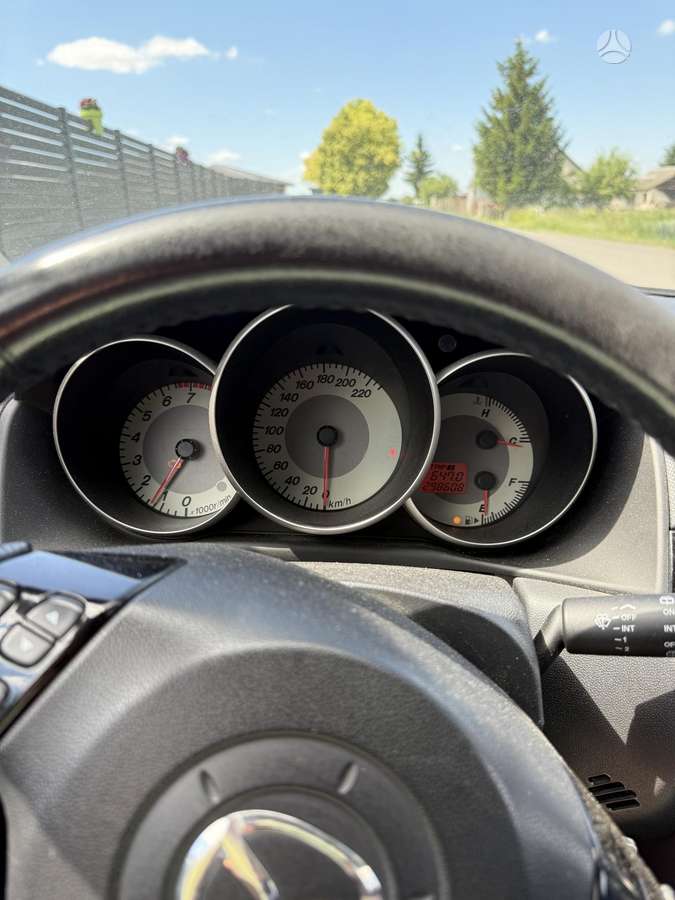 Mazda 3, 1.6 l., Хэтчбек
