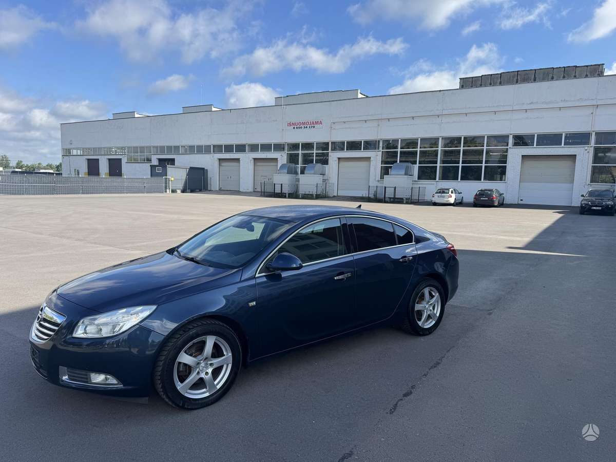 Opel Insignia, 2.0 l., hatchback