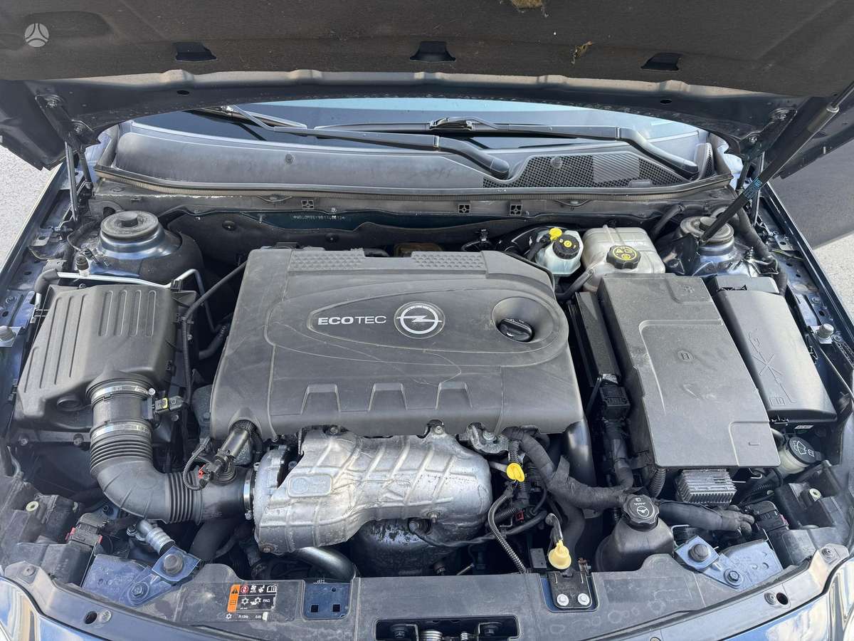 Opel Insignia, 2.0 l., hatchback
