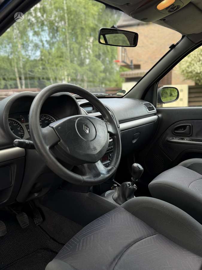 Renault Clio, 1.2 l., hatchback