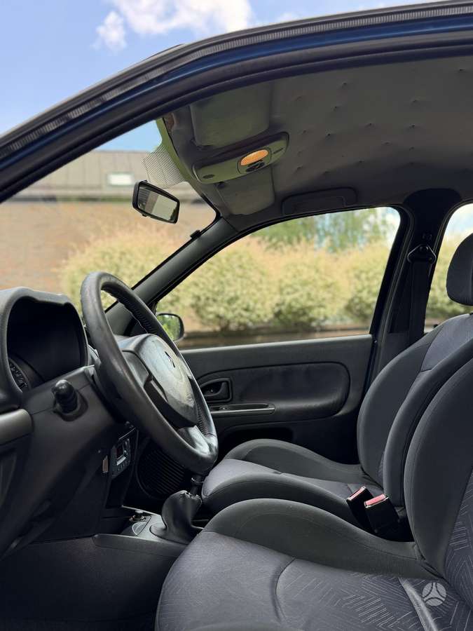 Renault Clio, 1.2 l., hatchback