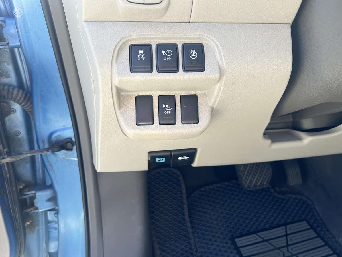 Nissan Leaf, 24 кВт·ч, Хэтчбек