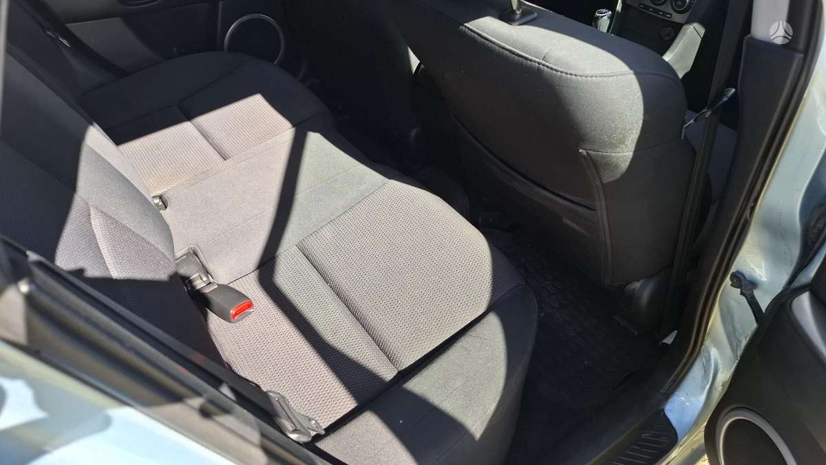 Mazda 3, 1.6 l., Хэтчбек