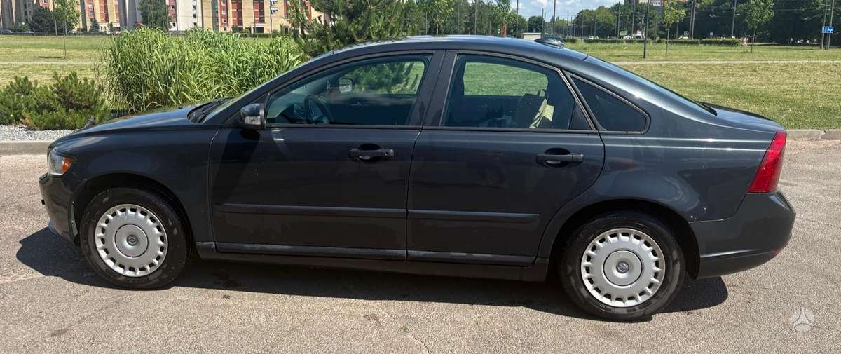 Volvo S40, 1.6 l., Седан