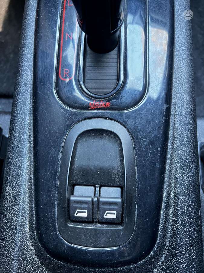 Ligier JS60, 0.5 l., hatchback