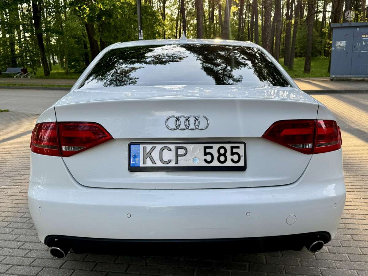 Audi A4, 2.7 l., Седан