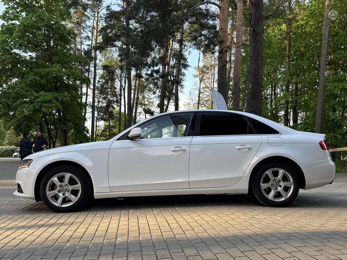 Audi A4, 2.7 l., Седан
