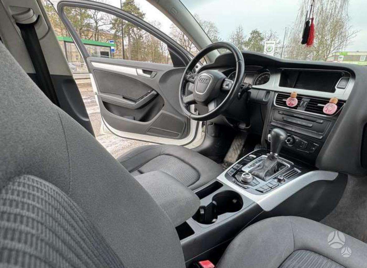 Audi A4, 2.7 l., Седан