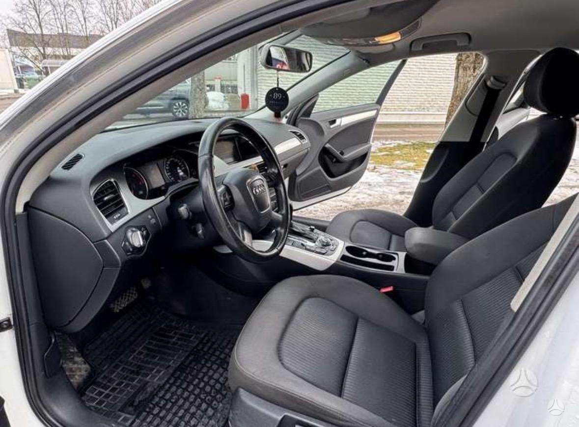 Audi A4, 2.7 l., Седан