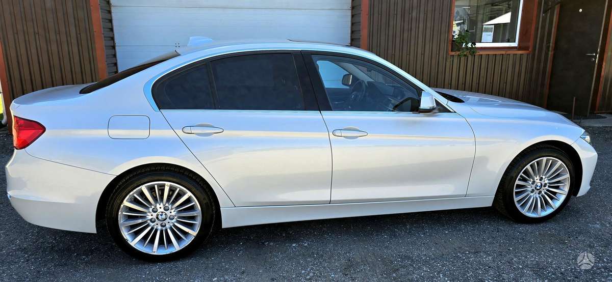 BMW 328, 2.0 l., Седан