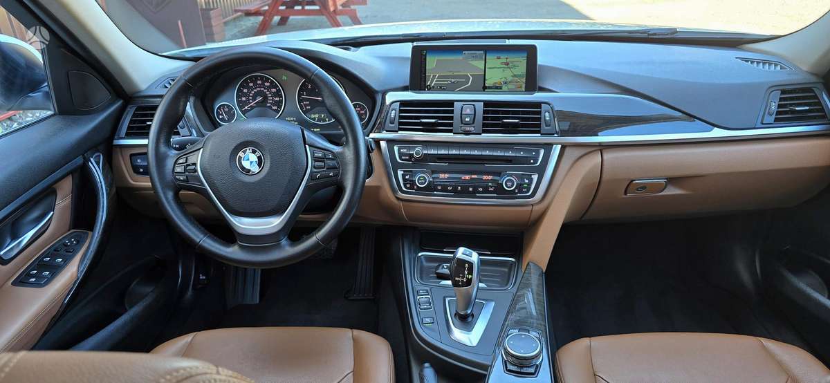 BMW 328, 2.0 l., Седан