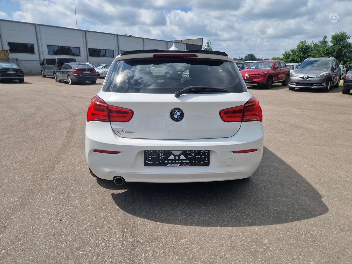BMW 116, 1.5 l., hatchback