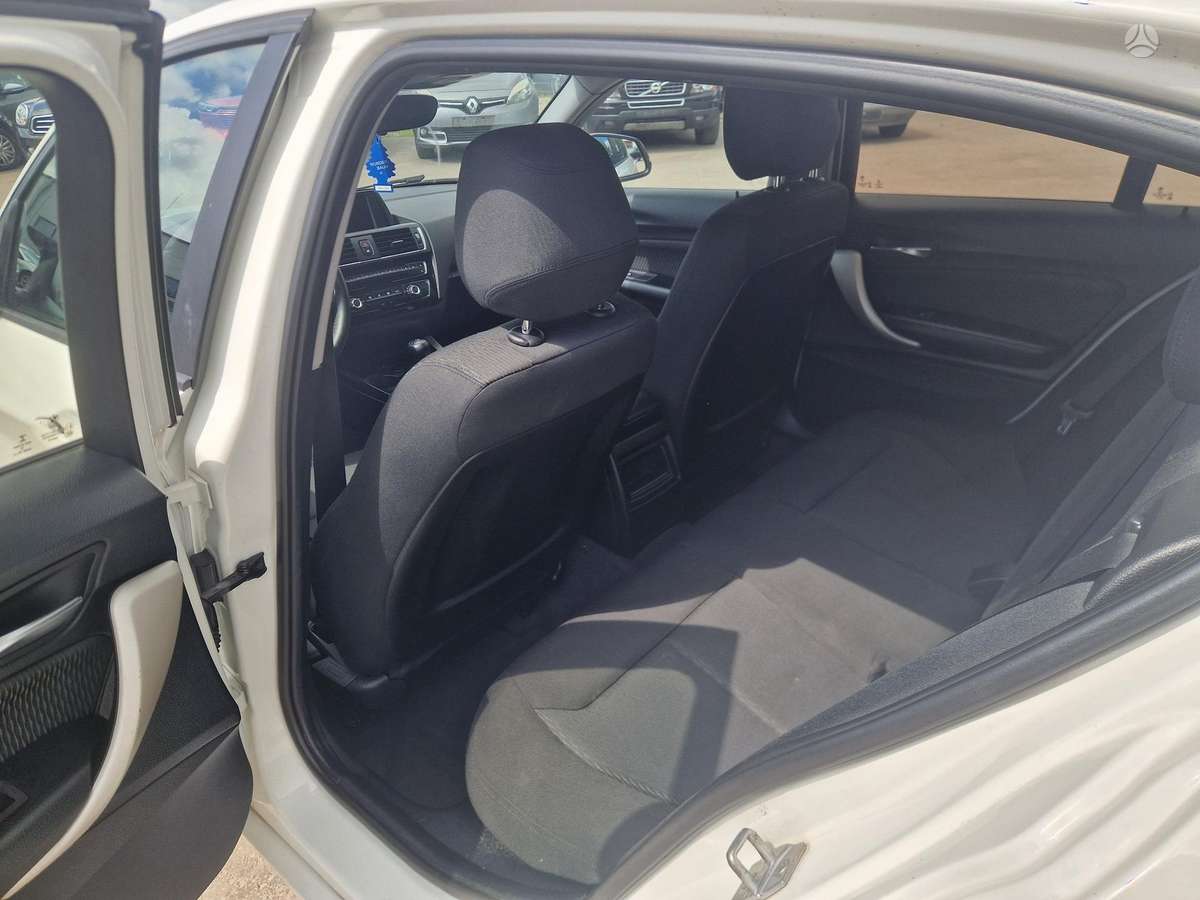 BMW 116, 1.5 l., hatchback