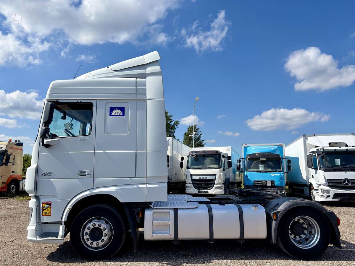 DAF XF 106.460 Space Cab, double sleeper