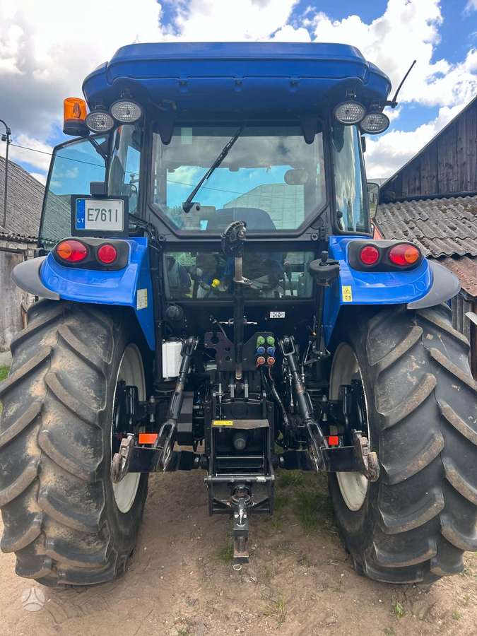 New Holland TD 115, tractors