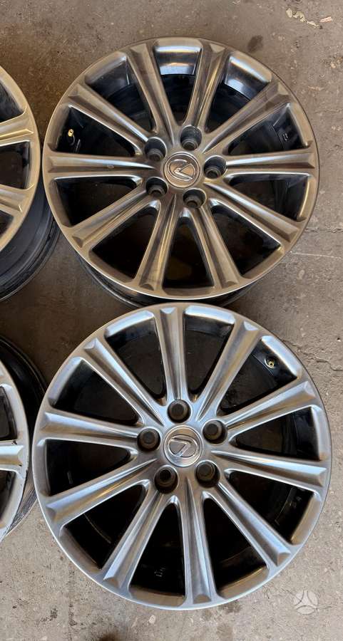 Lexus, lengvojo lydinio, R17