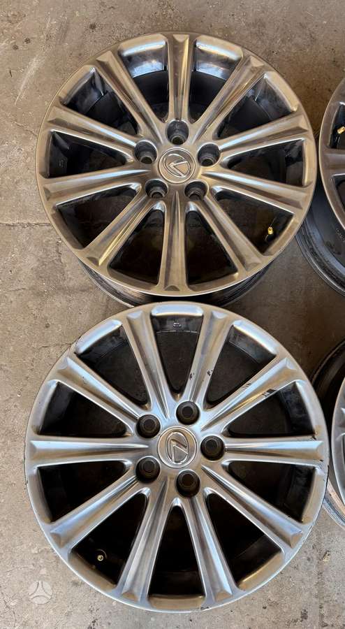 Lexus, lengvojo lydinio, R17
