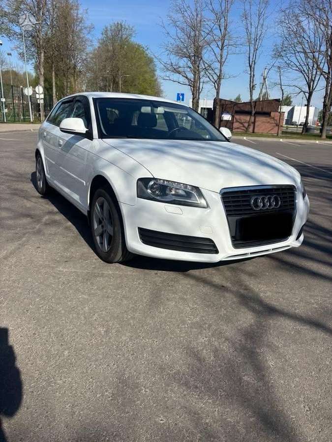 Audi A3, 1.6 l., Хэтчбек