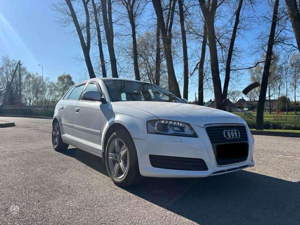 Audi A3, 1.6 l., Хэтчбек