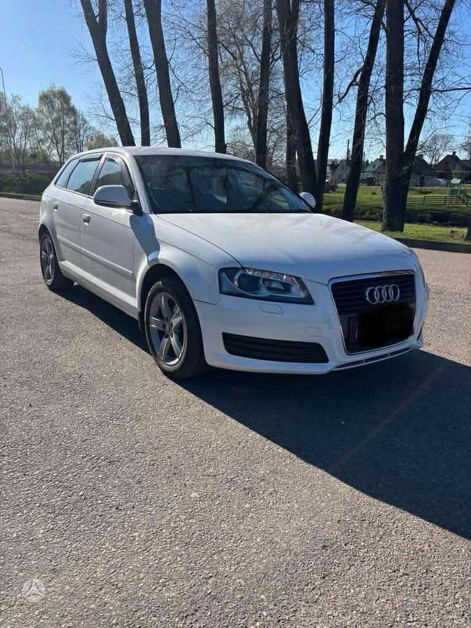Audi A3, 1.6 l., hatchback
