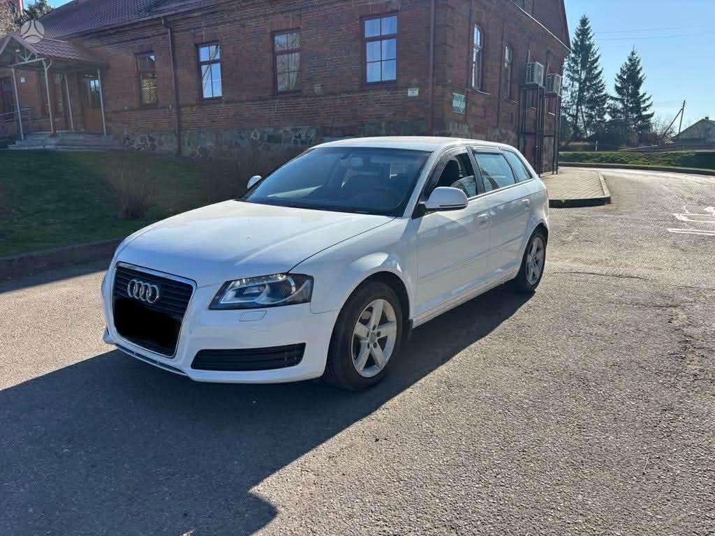 Audi A3, 1.6 l., Хэтчбек