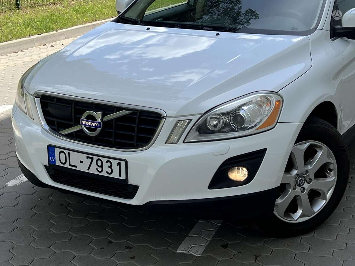 Volvo XC60, Внедорожник / Кроссовер
