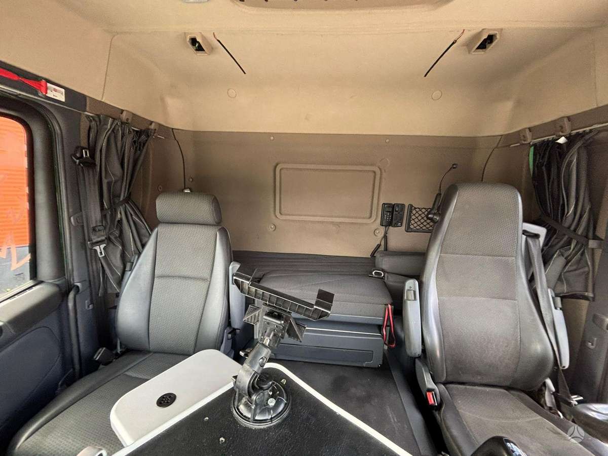 Scania G 450 6x2*4, с краном